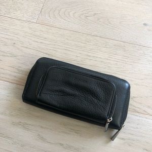 Danier Fan Leather Wallet